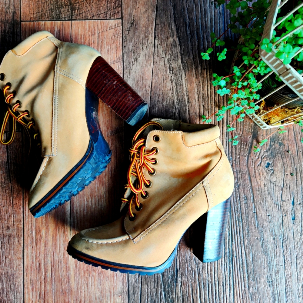 Genuine Leather Colin Stuart Booties sz 6.5